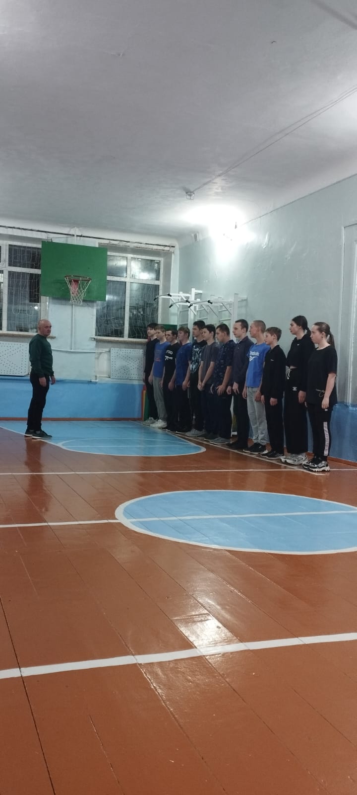 Открытый урок физической культуры в 9 классе.